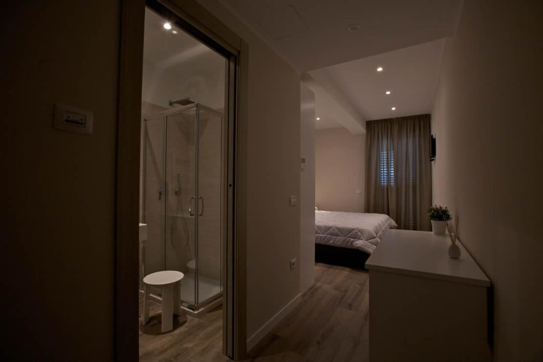 Onorati Hotel Priverno Экстерьер фото